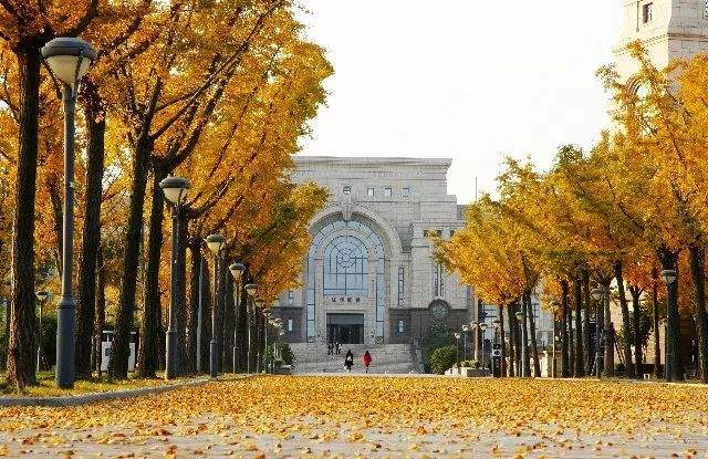 復旦大學