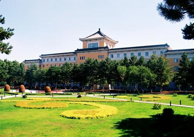 中國科學(xué)院長春應(yīng)用化學(xué)研究所預(yù)算700萬元 采購化學(xué)實(shí)驗(yàn)危險(xiǎn)廢物處理項(xiàng)目